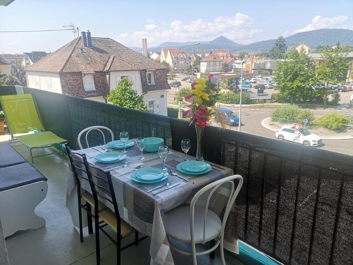 Bel Appartement, Grand Balcon Et Parking Prive Apartment *